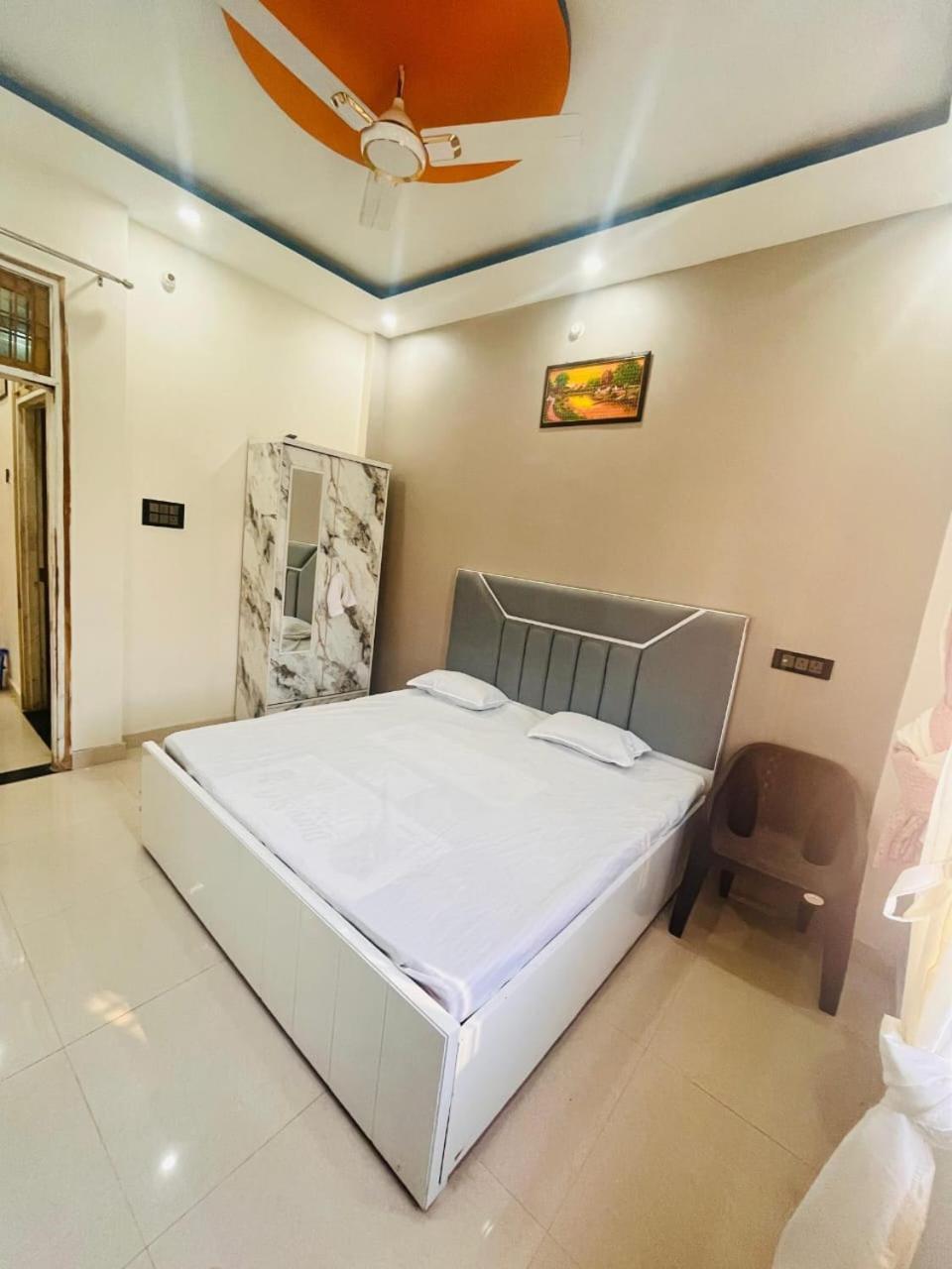 Maa Villa'S - Varanasi — Photos 1