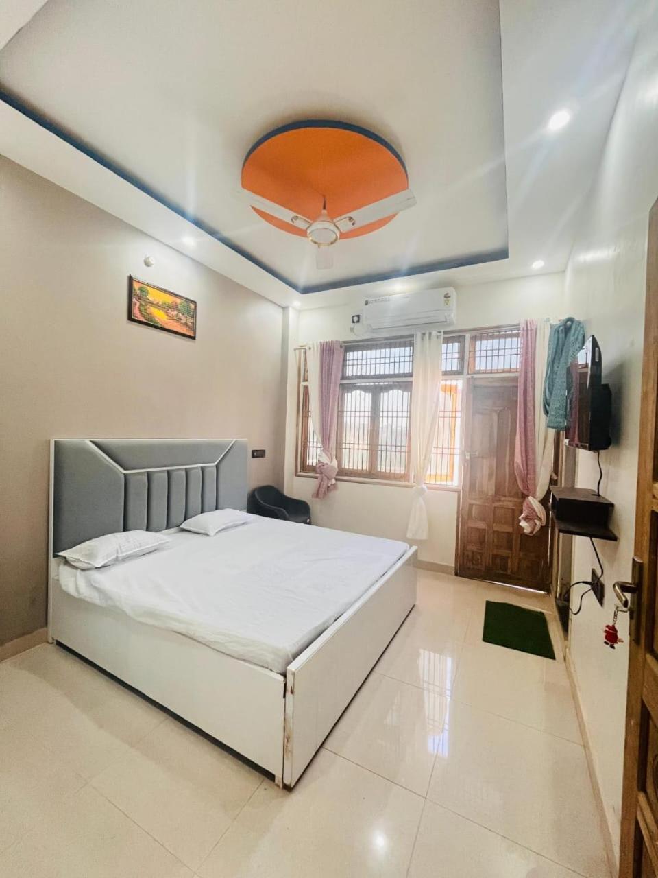 Maa Villa'S - Varanasi — Photos 2